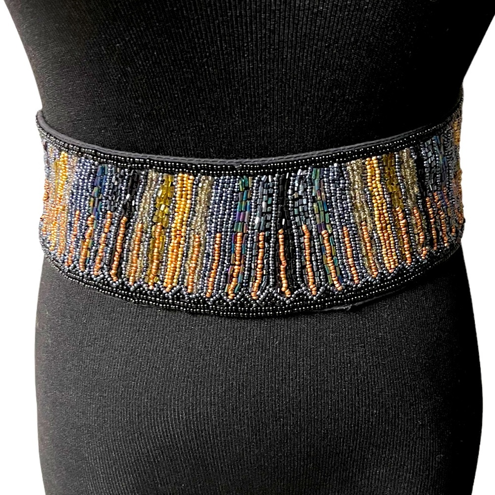 Ecote beaded elasticized band belt with back snap closure multicolored sz small